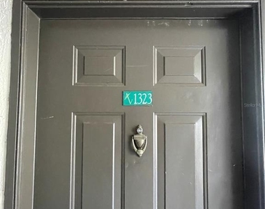 13815 Fairway Island Drive - Photo Thumbnail 8