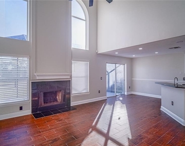 1020 Woodsong Way - Photo Thumbnail 5