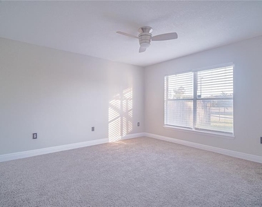 1020 Woodsong Way - Photo Thumbnail 12