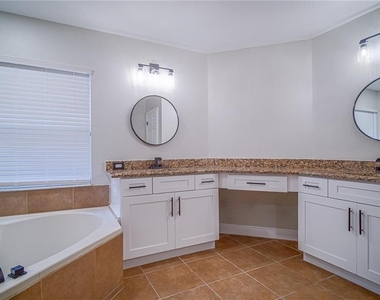 1020 Woodsong Way - Photo Thumbnail 14