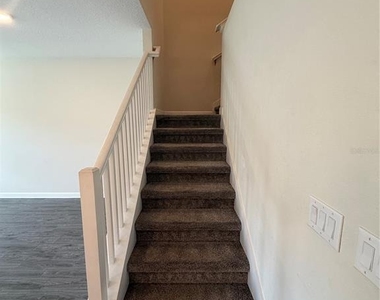 1206 Payne Stewart Drive - Photo Thumbnail 2