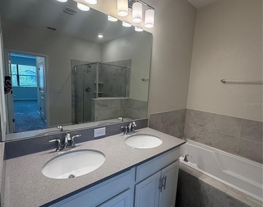 1206 Payne Stewart Drive - Photo Thumbnail 7