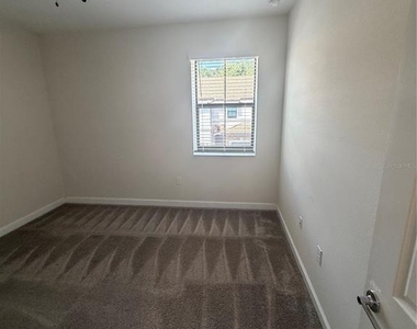 1206 Payne Stewart Drive - Photo Thumbnail 11