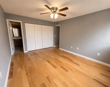 940 Lake Destiny Road - Photo Thumbnail 10