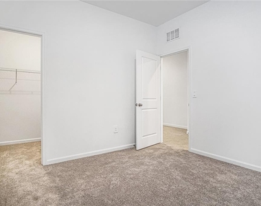 3008 Daffodil Drive - Photo Thumbnail 26