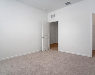 3008 Daffodil Drive - Photo Thumbnail 21