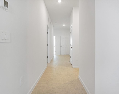 3008 Daffodil Drive - Photo Thumbnail 19