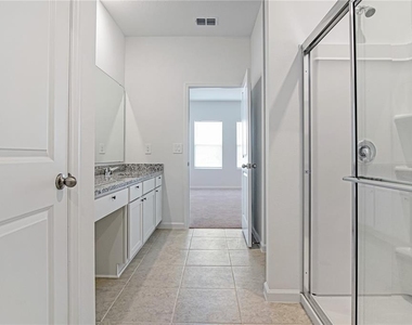 3008 Daffodil Drive - Photo Thumbnail 18