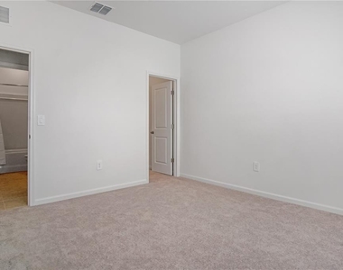 3008 Daffodil Drive - Photo Thumbnail 22