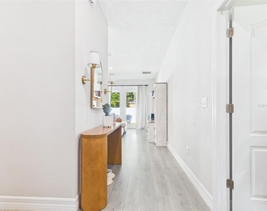 15110 Sw 43rd Avenue Road - Photo Thumbnail 3
