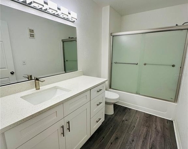 6328 Raleigh Street - Photo Thumbnail 11