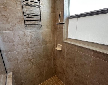 262 Lake Mariana Place - Photo Thumbnail 35