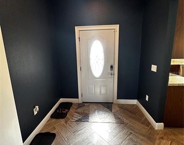 262 Lake Mariana Place - Photo Thumbnail 10