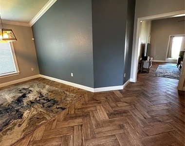 262 Lake Mariana Place - Photo Thumbnail 8
