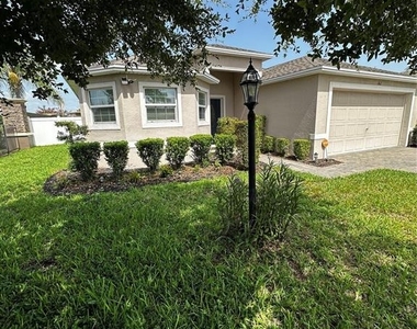 262 Lake Mariana Place - Photo Thumbnail 4
