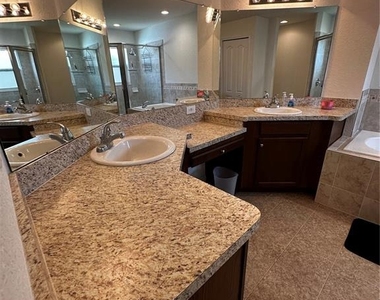 262 Lake Mariana Place - Photo Thumbnail 32