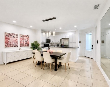 8458 Kelsall Drive - Photo Thumbnail 13