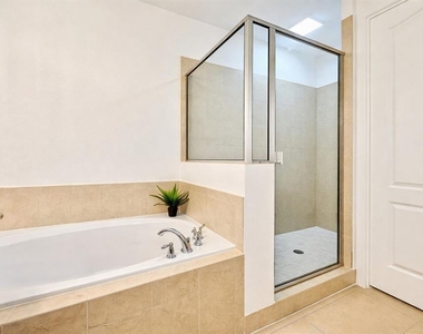 8458 Kelsall Drive - Photo Thumbnail 20