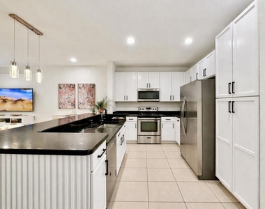 8458 Kelsall Drive - Photo Thumbnail 10