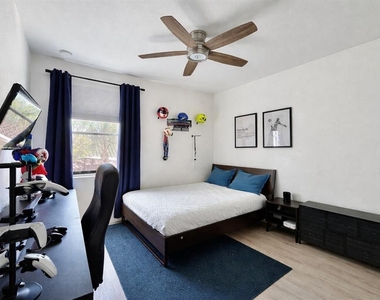 8458 Kelsall Drive - Photo Thumbnail 22