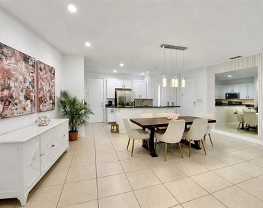 8458 Kelsall Drive - Photo Thumbnail 15