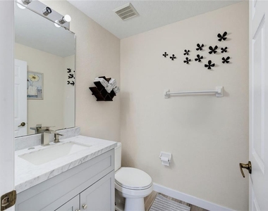 431 Vizcay Way - Photo Thumbnail 16
