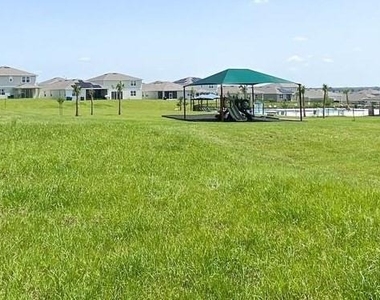 1579 Aspen Avenue - Photo Thumbnail 26