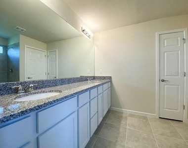 1579 Aspen Avenue - Photo Thumbnail 20