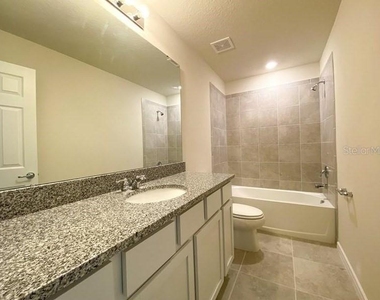 1579 Aspen Avenue - Photo Thumbnail 15