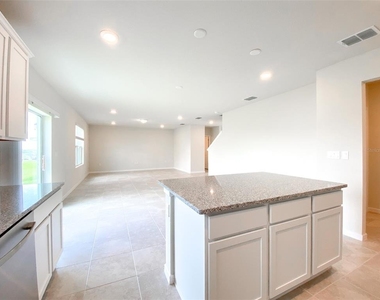 1579 Aspen Avenue - Photo Thumbnail 10