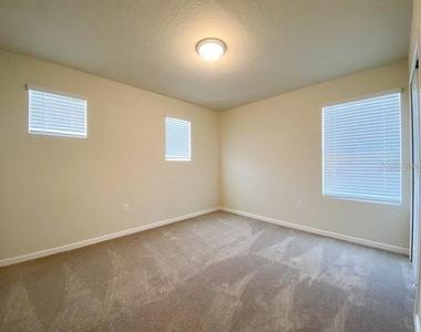 1579 Aspen Avenue - Photo Thumbnail 16
