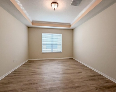 12947 Runswick Avenue - Photo Thumbnail 18