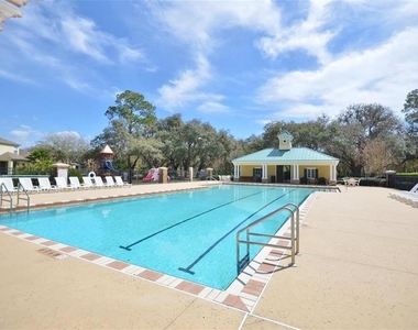 12947 Runswick Avenue - Photo Thumbnail 37