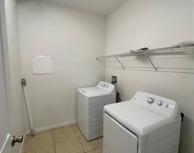 2269 Waukegan Drive - Photo Thumbnail 13