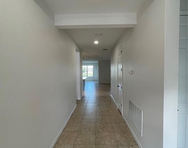 2269 Waukegan Drive - Photo Thumbnail 11