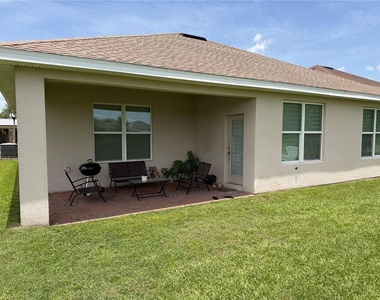 2269 Waukegan Drive - Photo Thumbnail 16