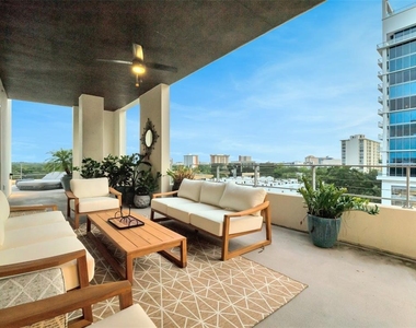 525 E Jackson Street - Photo Thumbnail 43