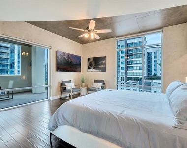 525 E Jackson Street - Photo Thumbnail 17