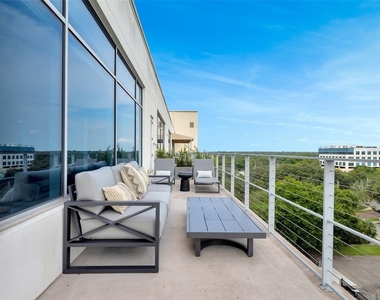 525 E Jackson Street - Photo Thumbnail 29