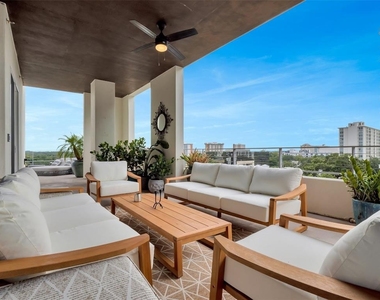 525 E Jackson Street - Photo Thumbnail 36
