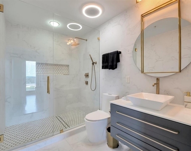 525 E Jackson Street - Photo Thumbnail 24