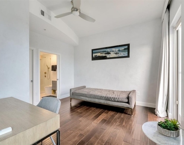 525 E Jackson Street - Photo Thumbnail 25