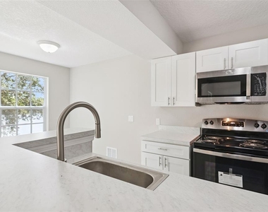 1039 S Hiawassee Road - Photo Thumbnail 8