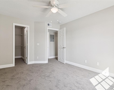 1039 S Hiawassee Road - Photo Thumbnail 12