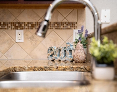 12208 Pescara Lane - Photo Thumbnail 10