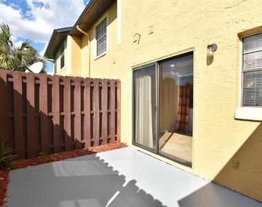 3374 Cedar Springs Place - Photo Thumbnail 16