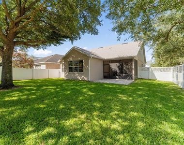 5007 River Gem Avenue - Photo Thumbnail 15