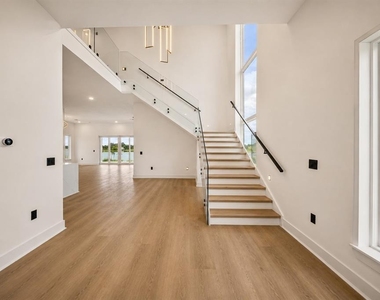 156 Caladium Avenue - Photo Thumbnail 13