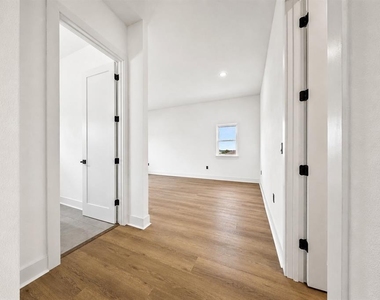 156 Caladium Avenue - Photo Thumbnail 16