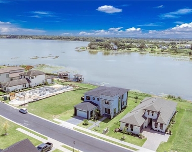 156 Caladium Avenue - Photo Thumbnail 6